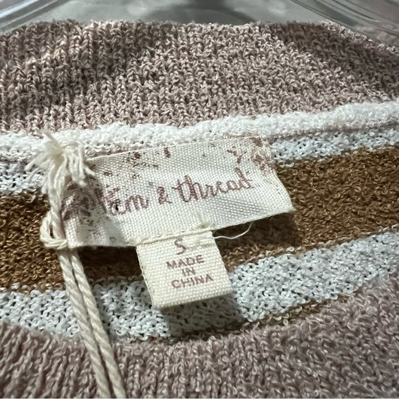 Hem & Thred Small Cream Tan Stripe Short Sleeve Crew Neck Sweater Top NWT B4 - Picture 5 of 5